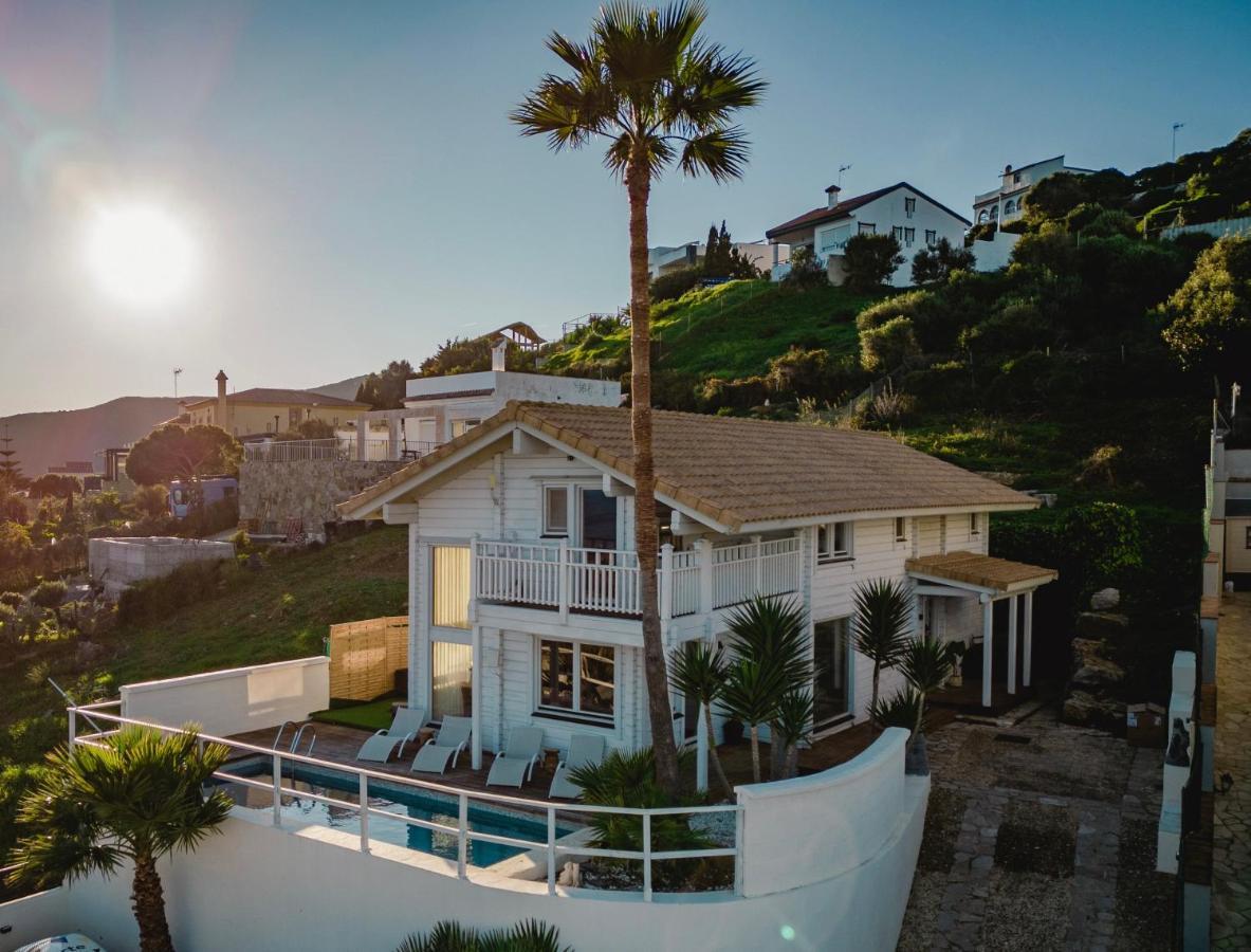 Increible Villa De Madera Con Vistas Al Mar Algeciras Exterior photo